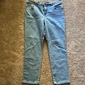 Gloria Vanderbilt Blue Straight Leg Jeans Classic Style